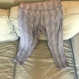 Lulu lemon 3/4 tights size 12